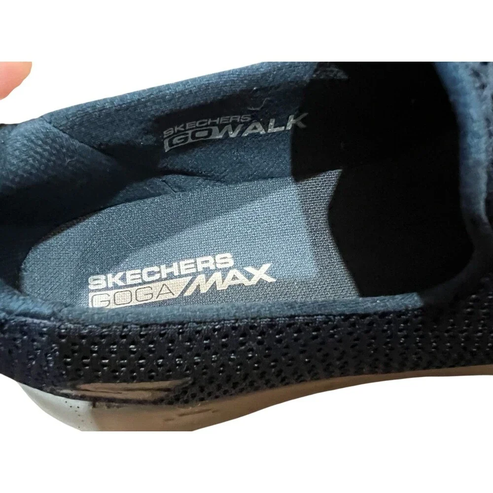Skechers Men's Navy GoWalk GogaMax Slip-on Sneakers Size 10.5 Comfort Coastal